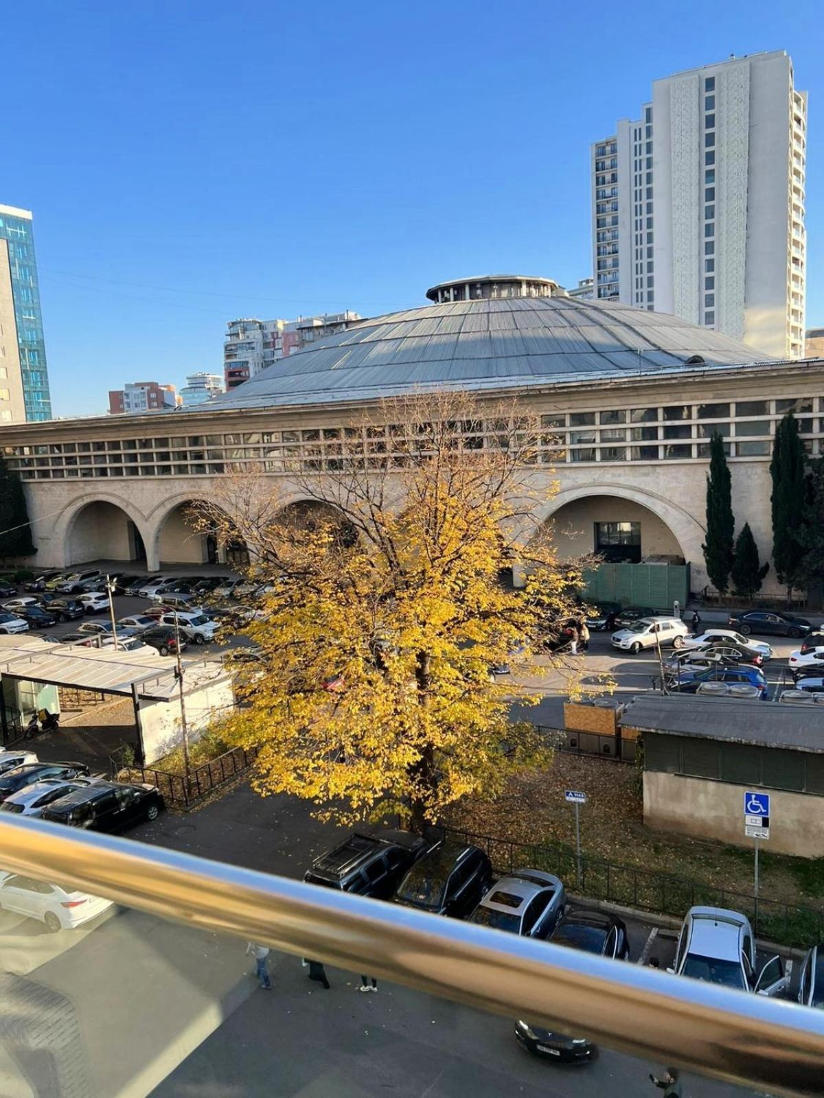 City Center - Next To Holiday Inn -2Br Apartment 트빌리시 외부 사진