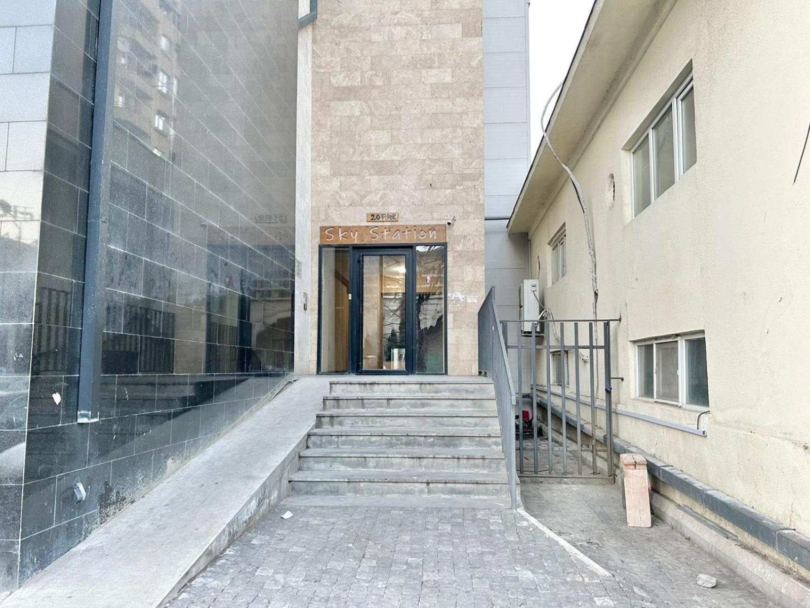 City Center - Next To Holiday Inn -2Br Apartment 트빌리시 외부 사진