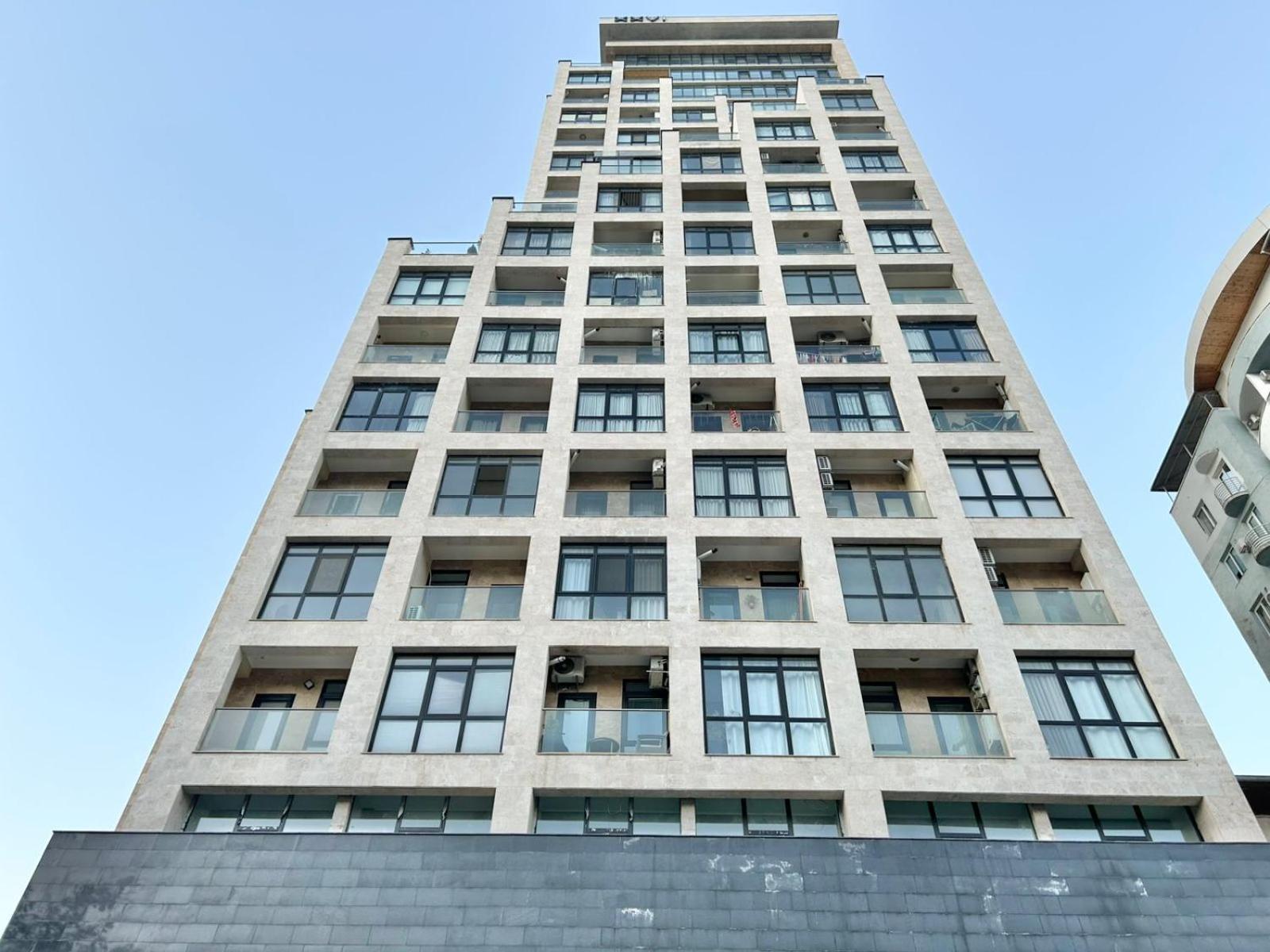 City Center - Next To Holiday Inn -2Br Apartment 트빌리시 외부 사진