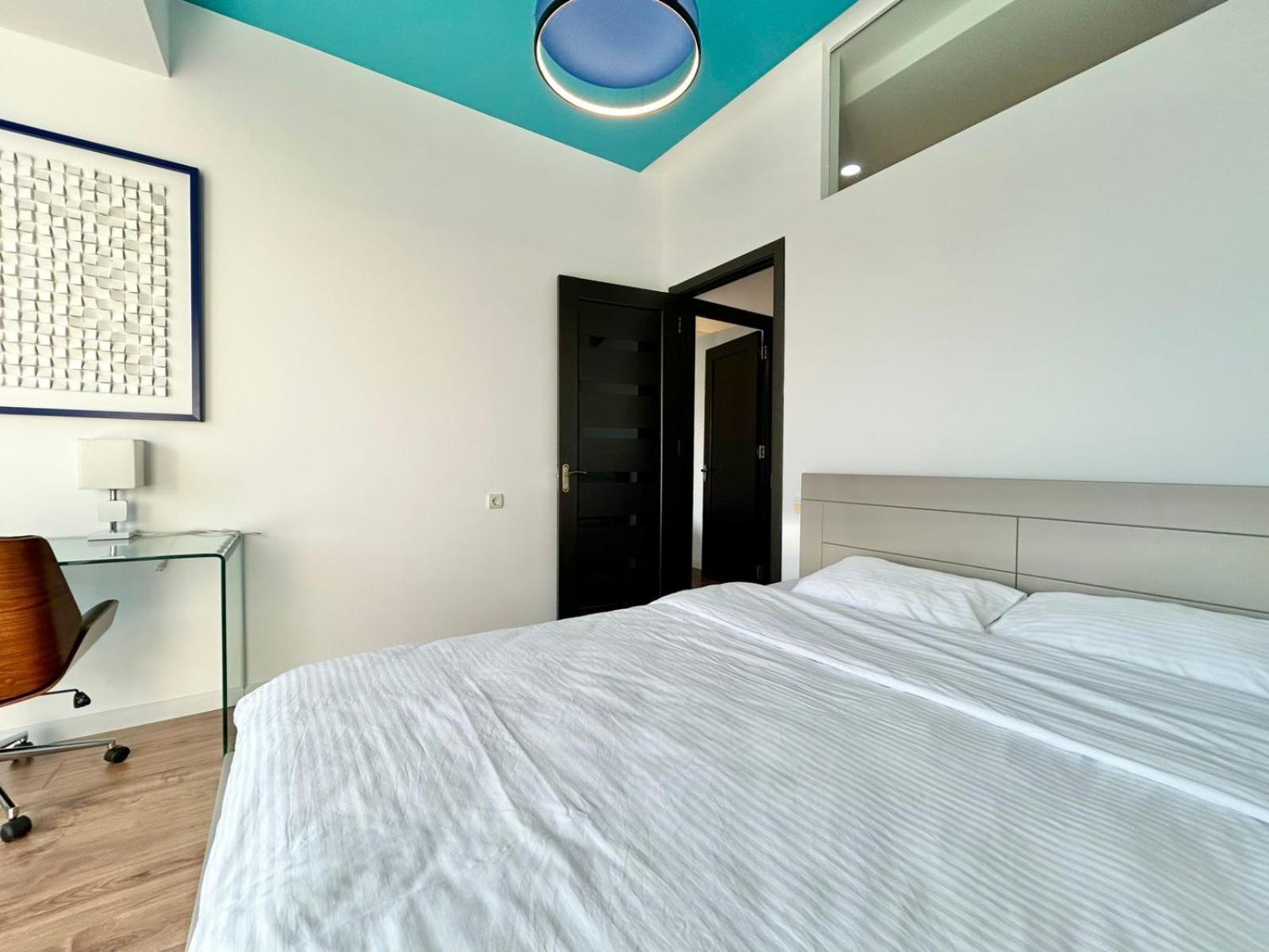 City Center - Next To Holiday Inn -2Br Apartment 트빌리시 외부 사진